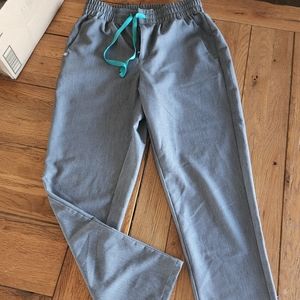FIGS graphite tilpa pants size medium